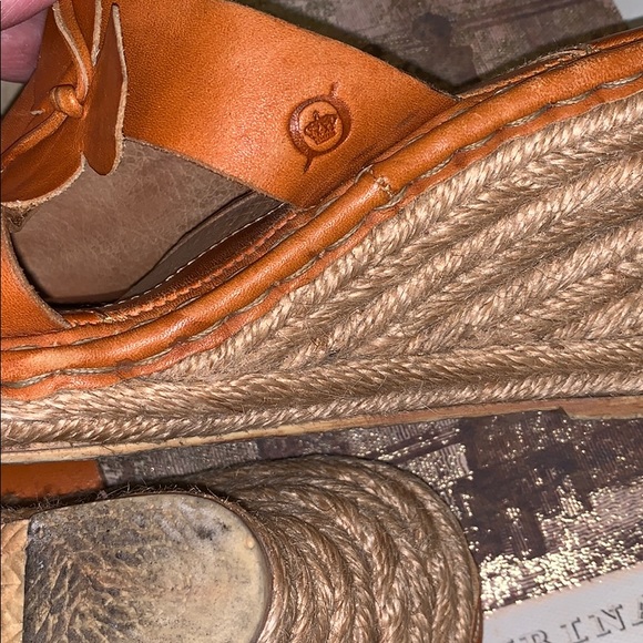 Born Drilles camel brown leather wedge - Picture 3 of 8